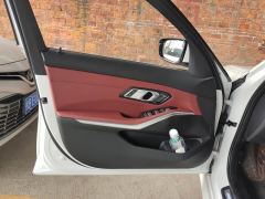 BMW 3 Series 320i M Sport Package - фото 12