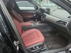 BMW 5 Series 530Li Premier M Sport Package - ფოტო 19