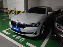 BMW 5 Series 525Li Luxury Package - ფოტო 1
