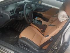 Lexus ES 200 Excellence Edition - фото 14