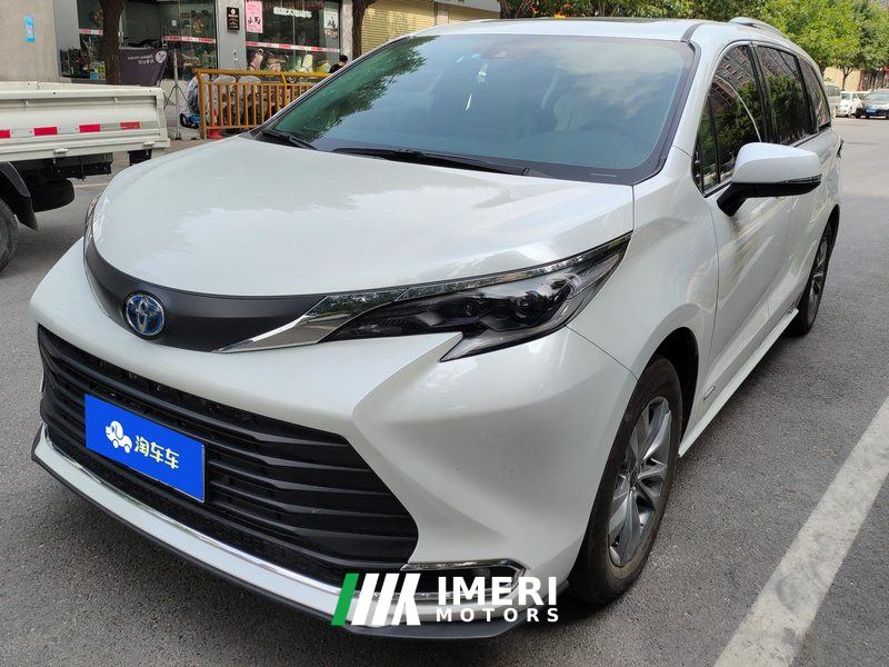 Toyota Sienna Dual-Engine 2.5L Comfort Edition - автомобиль из Китая