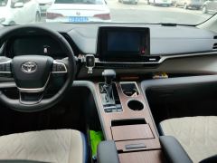 Toyota Sienna Dual-Engine 2.5L Comfort Edition - фото 16