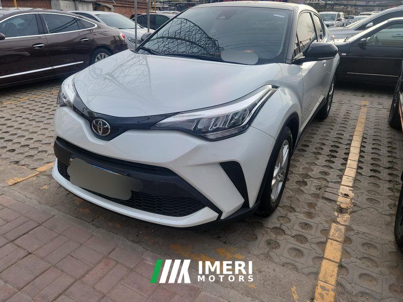Toyota C-HR 2.0L Leading Edition - автомобиль из Китая
