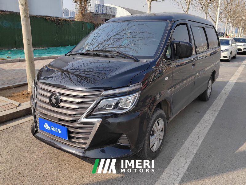 Forthing Lingzhi M5L 1.6L Base 7-seater - автомобиль из Китая