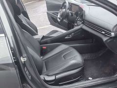 Hyundai Elantra 1.5L CVT Luxury - ფოტო 10