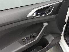 Volkswagen T-Cross 1.5L Automatic Comfort Edition - ფოტო 13