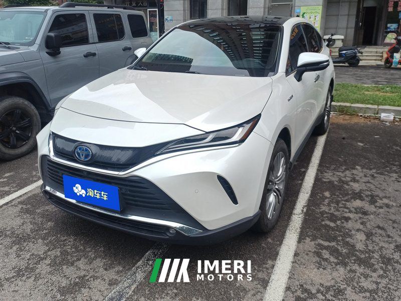 Toyota LINGFANG 2.5L AWDDeluxe Edition - автомобиль из Китая