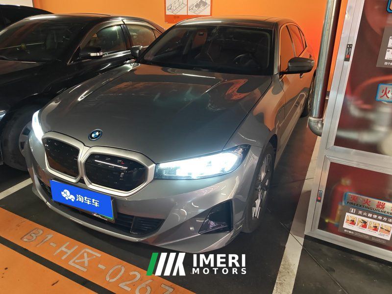 BMW i3 eDrive 35 L - автомобиль из Китая