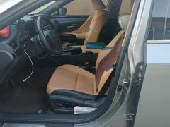 Lexus ES 200 Excellence Edition - ფოტო 14