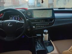 Lexus ES 200 Excellence Edition - ფოტო 16