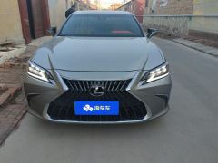 Lexus ES 200 Excellence Edition - ფოტო 3