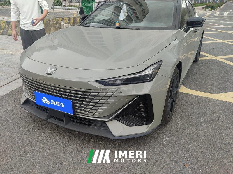 Changan UNI-V 1.5T Premium Version - car from China