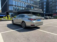 Lexus ES 200 Premium Edition - ფოტო 8