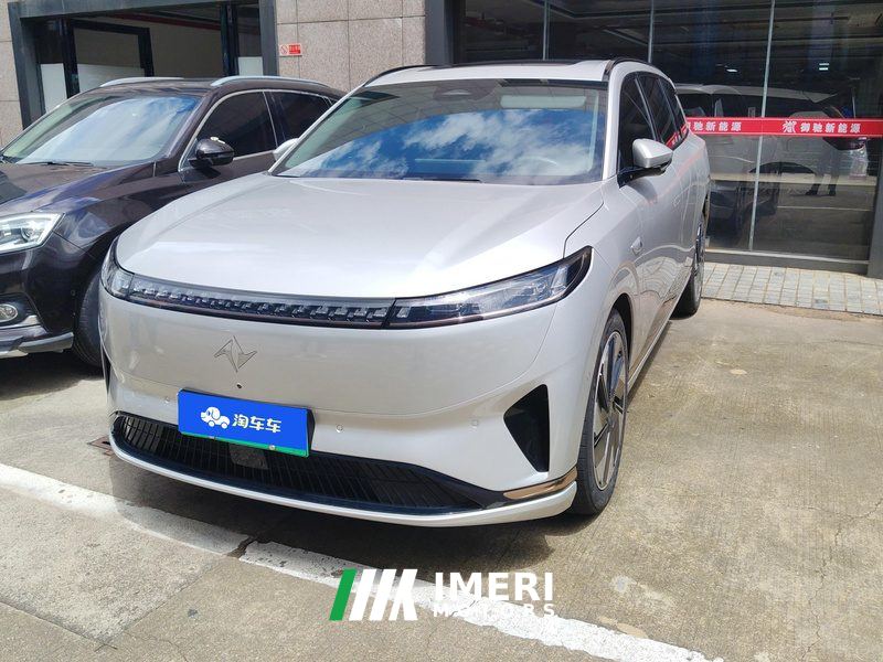 Dongfeng Yipai 008 EREV 210Max 6-seater