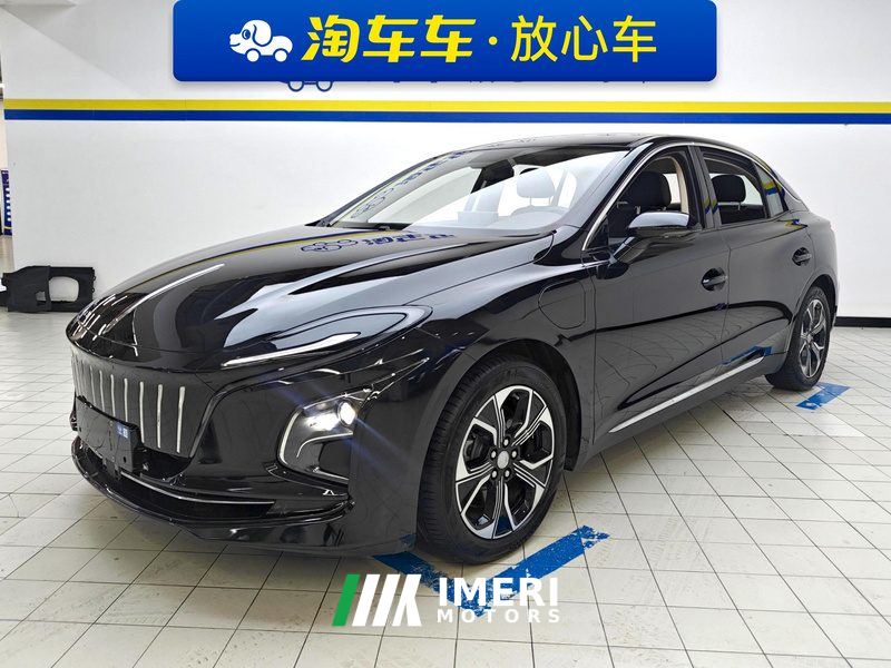 FAW E-QM5 431km Edition - автомобиль из Китая