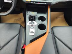 Changan UNI-V Zhidian iDD 1.5T 113km Smart cool type - ფოტო 19