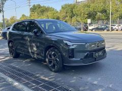 Volvo XC70 Plug-in Hybrid AWD Extended Range Core - ფოტო 3