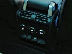 Land Rover Defender 90 3.0T P400 75 Edition - ფოტო 17