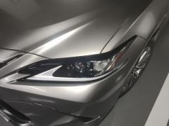 Lexus ES 200 Premium Edition - ფოტო 4