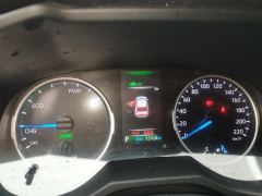 Toyota Wildlander Dual-Engine 2.5L 4WD Luxury Edition - фото 20