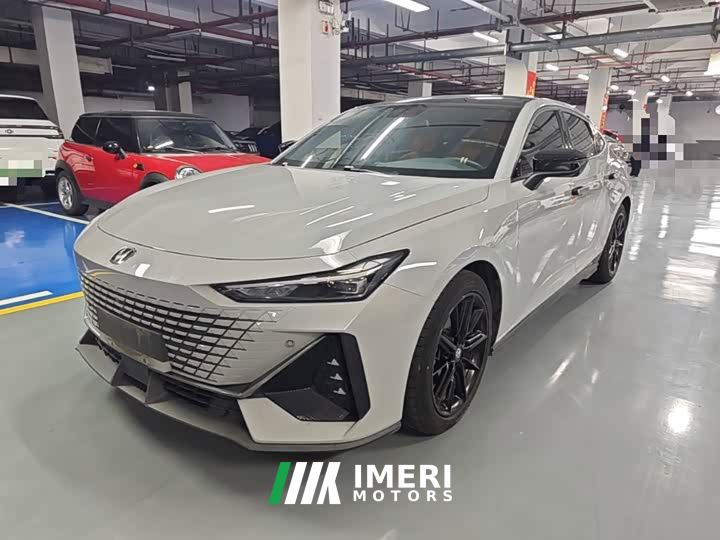 Changan UNI-V 1.5T Deluxe