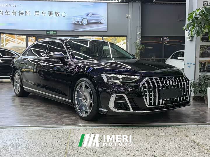 Audi A8 A8L Horch Founder Edition 55TFSI - автомобиль из Китая