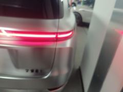 Li Auto L9 Pro - ფოტო 5