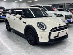 MINI 1.5T ONE 5-Door - фото 3