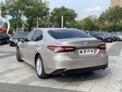 Toyota Camry 2.0G Luxury - ფოტო 6