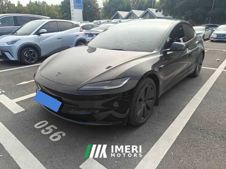 Tesla Model 3 Rear-Wheel Drive