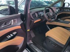 Denza D9 DM-i 980 AWD Luxury - ფოტო 15