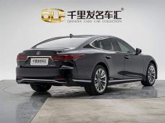 Lexus LS 500h Premium - photo 4