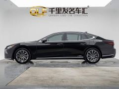 Lexus LS 500h Premium - photo 8