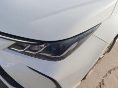 Toyota Corolla Dual-Engine 1.8L E-CVT Elite Edition - фото 4