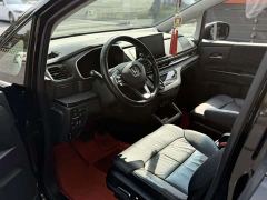 Honda Odyssey 2.0L e:HEV Luxury - ფოტო 8