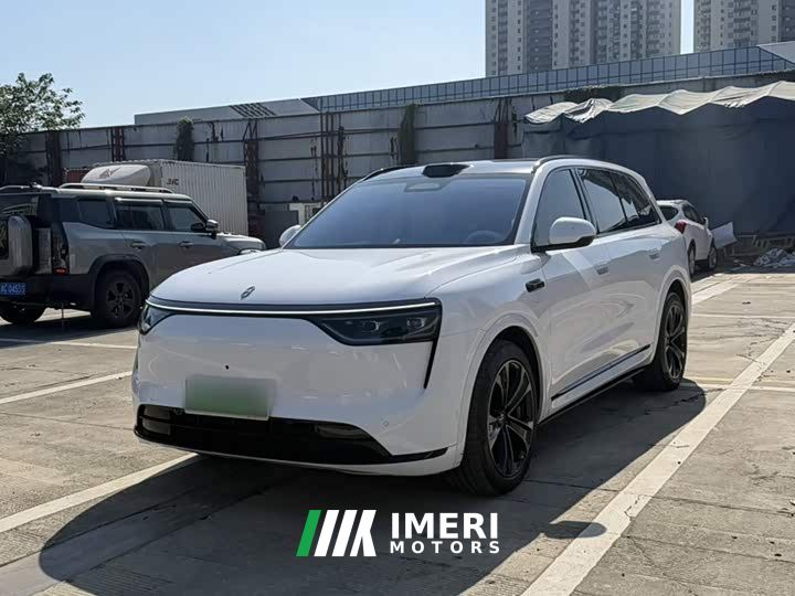 AITO M8 Pure Electric Ultra Six-Seat AWD with 192-Channel LiDAR