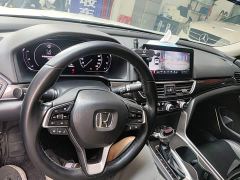 Honda Accord 260TURBO Phantom Night Premium Edition - ფოტო 9