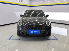 MINI 1.5T COOPER Black Label Special Edition 5-door version - photo 3