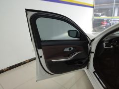 BMW 3 Series 320Li M Sport Package - ფოტო 12