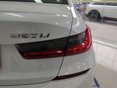 BMW 3 Series 320Li M Sport Package - ფოტო 5