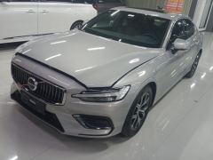 Volvo S60 B4 Smart Luxury Edition - ფოტო 1