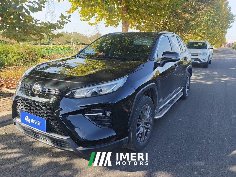 Toyota Wildlander 2.0L RWD Luxury PLUS Edition