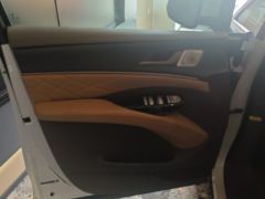 Denza D9 DM-i 1.5T 180km AWD Version 7 - ფოტო 12