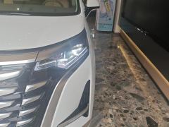Denza D9 DM-i 1.5T 180km AWD Version 7 - ფოტო 4