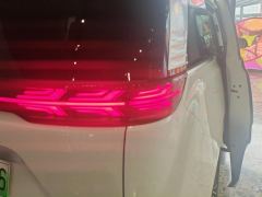 Denza D9 DM-i 1.5T 180km AWD Version 7 - ფოტო 5