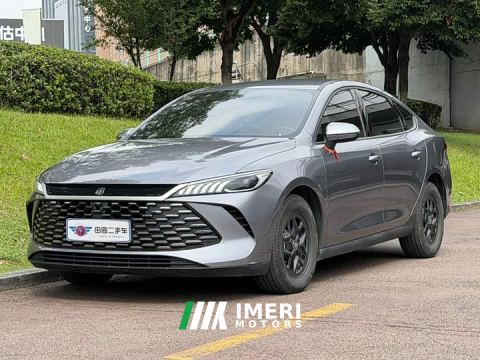 2025 BYD Qin PLUS DM-i Smart Drive Edition 55KM Leading - автомобиль из Китая