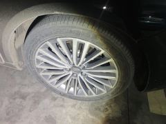 FAW Red Flag H9 2.0T Smart Connected Premium Edition - фото 6