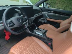 BYD Tang DM-i Champion Edition 1.5T 112km Precursor Honorable Type 7-seater - ფოტო 16