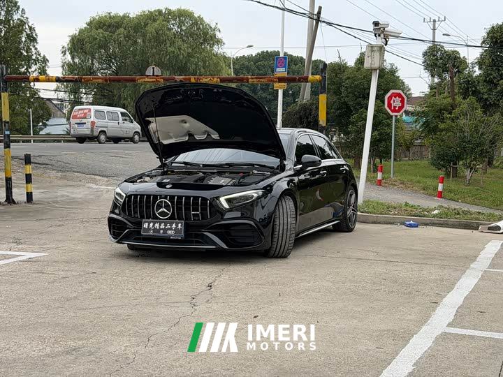 Mercedes-Benz Mercedes-AMG A 45 4MATIC (Imported)