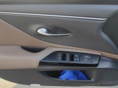 Lexus ES 200 Excellence Edition - ფოტო 12